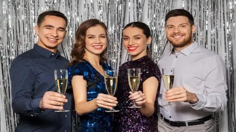 Why Joining a Social Circle Building Program Changes the Way You Network